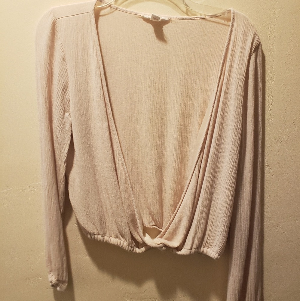 Sun & Shadow Light Beige Medium Longsleeve Top